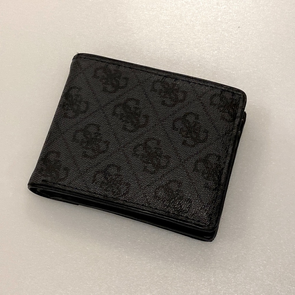 Guess wallet